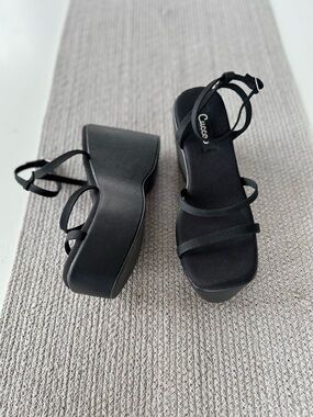 Vintage Y2K Cuccoo Black Ankle Strap Platform Sandals Sz 7